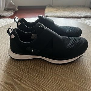 Tiem Cycling Shoes w/ Cleats